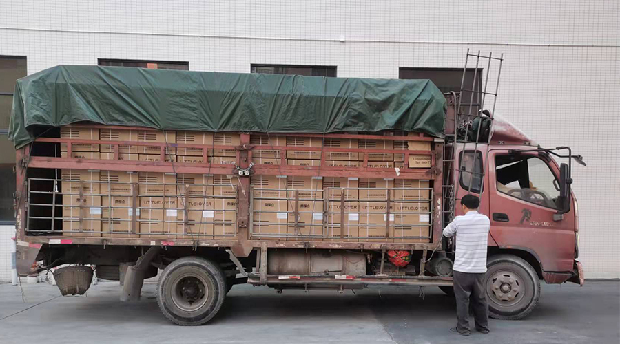 15天，金環(huán)電器順利完成電商客戶的內(nèi)衣干衣機(jī)出貨